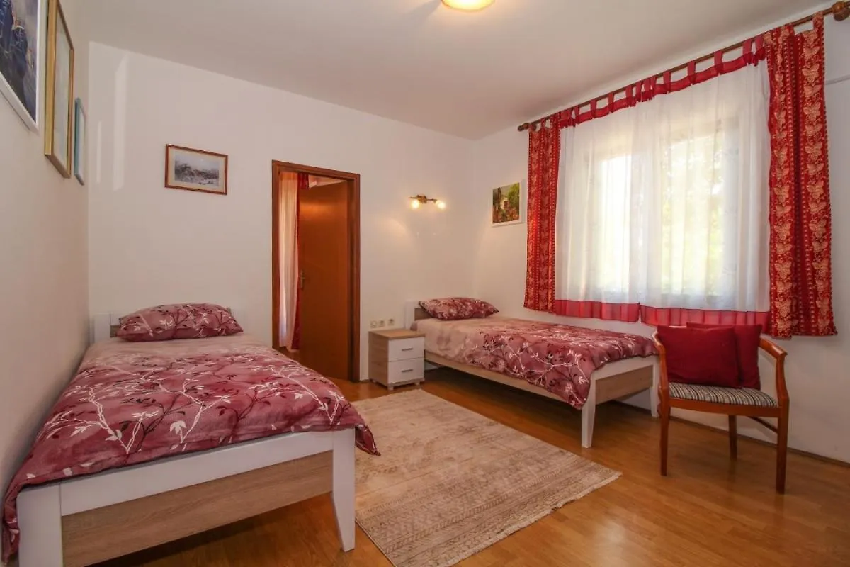 Holiday home Klen In Smoljanci Villa Svetvincenat